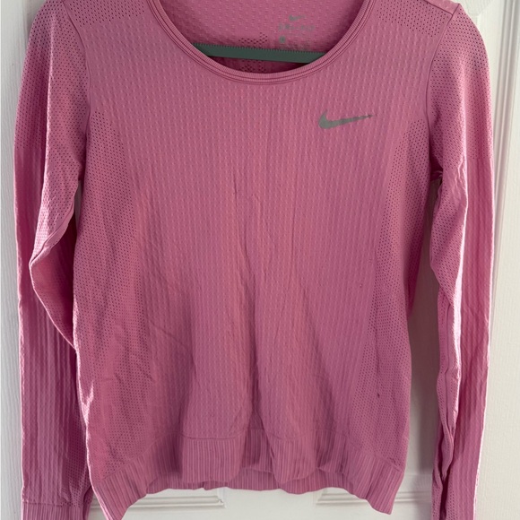 Nike Women's Long Sleeve Top in Pink - Picture 3 of 4